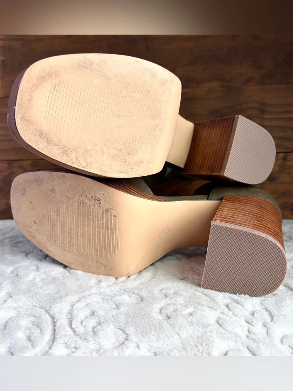 HOUSE OF HARLOW 1960 Sz 8.5M Green Platform Block Heel Earthy Boho Chic - Picture 14 of 16